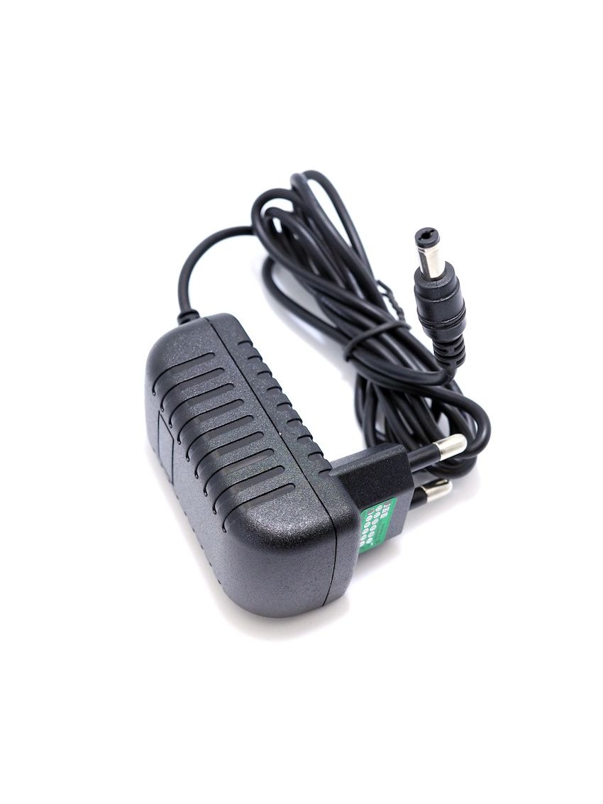 VIPER VPR0530 5V3A TIS Switching Adapter Black